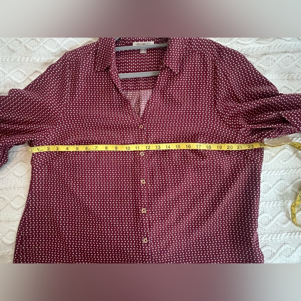 Roz & Ali Burgundy Button-Up Blouse with Gold Button Detail Women’s Size 1X - Picture 16 of 16